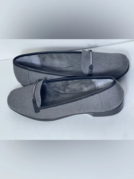 AEROSOLES Gray Slip-On Loafers with Metal Bar - Picture 9 of 10